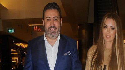 Şarkıcı Petek Dinçöz ikinci kez anne oluyor! Bebeğinin cinsiyetini patik rengiyle açıkladı