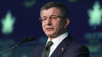 Ahmet Davutoğlu hükümete sordu: "Bu para 3 gün içinde nereye gitti?"