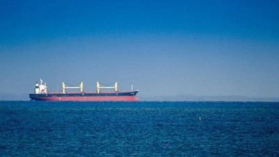 Helikopterden halatla indiler... İran, Hürmüz Boğazı'nda bir tankeri alıkoydu!