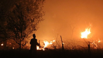 Çeşme'de yangın! 4 site boşaltıldı