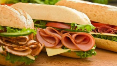 Bir yıl boyunca araştırıldı, çıkan sonuç korkunç: Okuyunca bir daha dışarıdan bir şey yemeyeceksiniz!