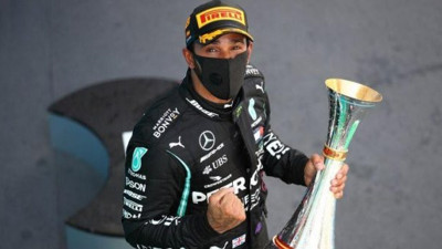 Lewis Hamilton, İspanya’da Michael Schumacher’in rekorunu kırdı