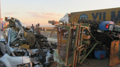 Afyon'da zincirleme kaza! Ortalık savaş alanına döndü