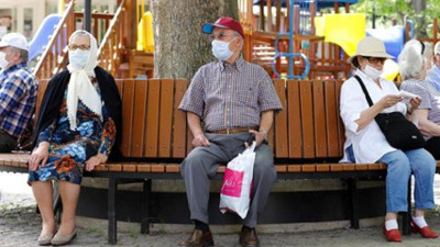 Vakalar arttıkça büyükşehirlere doğru geliyor! Eskişehir'de de 65 yaş kısıtlaması