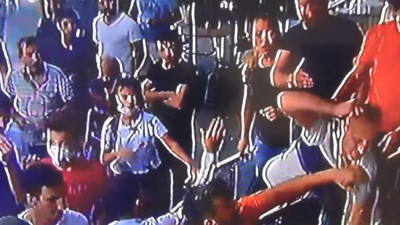 Bakkalda 13 yaşındaki çocuğa taciz iddiasına linç girişimi