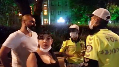 Alkollü taksiciye müşteriden şok savundu! Kadın yolcu konuştu, polislerin ağzı açık kaldı