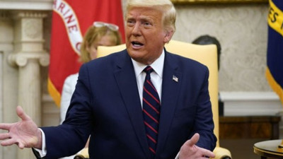 Trump 'tarihi bir başarı' deyip duyurdu!