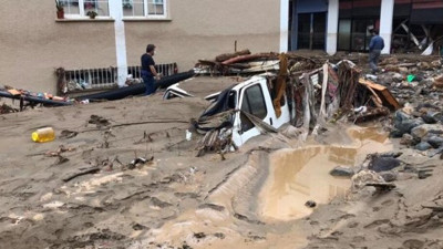 Dere yatağına imar izni verilmiş şehri bulunca bunların hepsini Charlie Brown yaptı