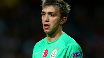 Galatasaray'da Muslera, Linnes ve Ömer Bayram'a lisans çıkarılmadı! İlk yarı oynayamayacaklar