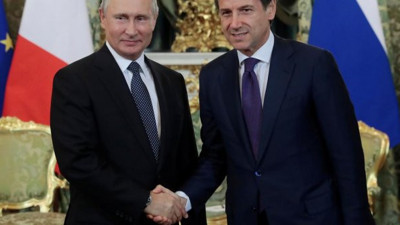 Putin ve Conte'den kritik görüşme