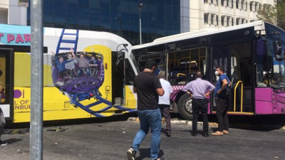 Bağcılar'da tramvay İETT otobüsünü biçti