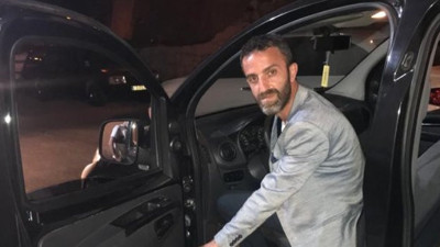 Kahraman diyen de keriz diyen de var! Güzel insan öyle bir şey yaptı ki inanamayacaksınız! Bulduğu 51 adet cumhuriyet altınını karakola teslim etti