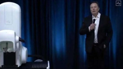 Elon Musk çığır açacak cihazı tanıttı, mikroçip ile beyin kontrol edilecek