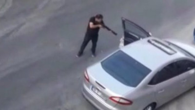 Şehir eşkıyası tüfekle terör estirdi