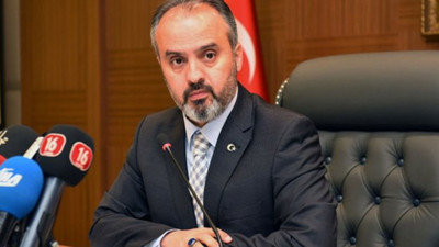 Geçen yıl 30 Ağustos’u bayram olarak kabul etmeyen başkandan bu kez ağlatan 30 Ağustos paylaşımı!