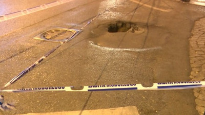 Beşiktaş'ta yol çöktü (30 Ağustos 2020)