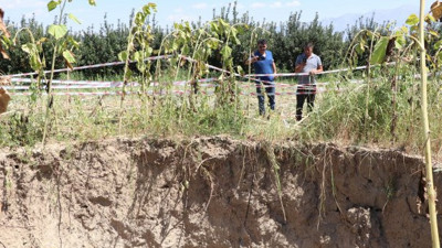 İnsanın tüylerini diken diken eden görüntü! 20 metre çapında, 5 metre derinliğinde! Görenler şaşkına döndü!