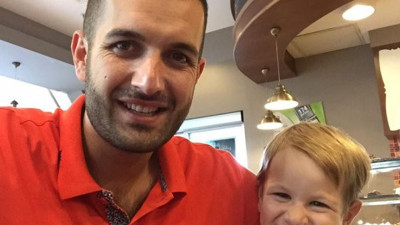 Fotoğrafları yürek dağladı: Baba kendi çocuğunu ezdi