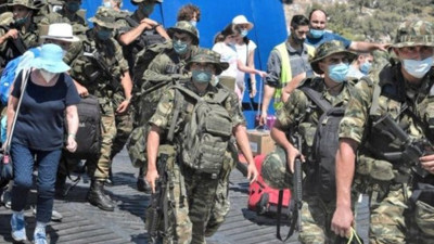 Marş söyleyip Türk askerini çağırdılar! En son bekledim de gelmedin diyordunuz! Bu kadar yürekten çağırma bizi