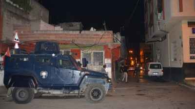 Adana'da silahlı kavga! Bir kişi başından vuruldu