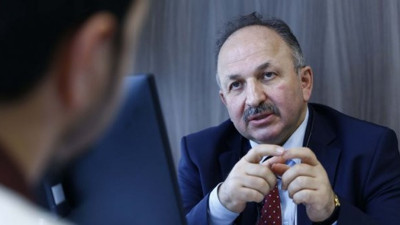 Bilim Kurulu üyesi hidayete erdi, tedbili kıyafet toplu taşımaya bindi: Vatandaşın aylardır yaşadığı acı gerçeği yeni gördü