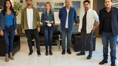 Yıllardır milyonları ekranları kilitleyen Arka Sokaklar bir rekoru daha kırdı