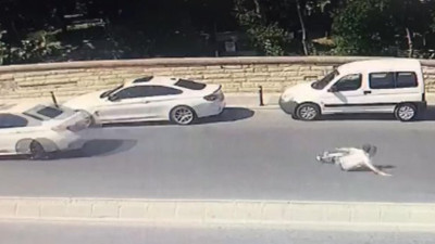 Aracının arkasında metrelerce süreklendi! Aracınızı satarken sizin de başınıza gelebilir