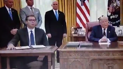 Okumadan imzaladı, Trump konuşurken fark etti! Dünyası başına yıkıldı