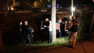 Sakarya'da gece yarısı korkunç olay! Köprünün ayaklarına kendini astı