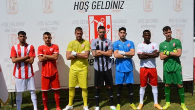 Balıkesirspor'da yeni sezon formaları tanıtıldı