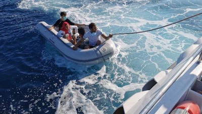 Yunanistan ölüme terk etti! Türk Sahil Güvenlik kurtardı