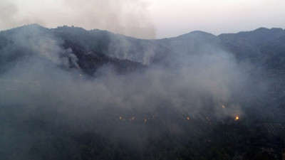 Hatay'da orman yangını devam ediyor