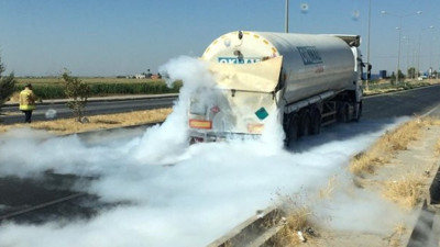 Karayolu azot gazıyla kaplandı! Faciaya ramak kaldı! Yürekler ağza geldi
