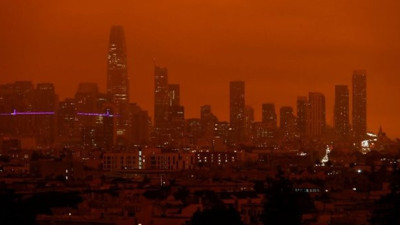 Gökyüzü turuncuya boyandı nefes almak zorlaştı