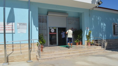 Ayvalık'ta aşı vahşeti! Aşı bulamayınca gözü döndü! 3 hemşireyi darpedip 1 kişiyi de bıçakladı