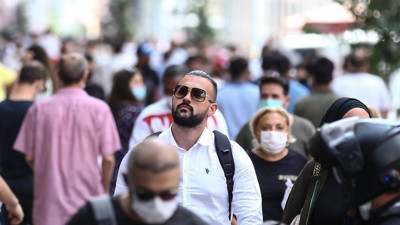 Maske takmayana ilginç ceza yöntemi