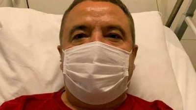 Antalya Büyükşehir Belediye Başkanı Muhittin Böcek entübe edilerek solunum cihazına bağlandı