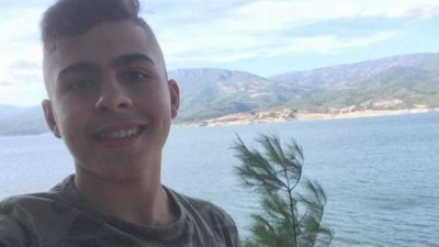 Suriyeliler bıçaklarla birbirine saldırdı! 1 ölü