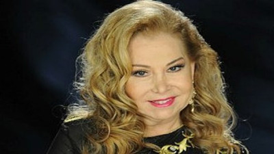 Bedia Akartürk kimdir