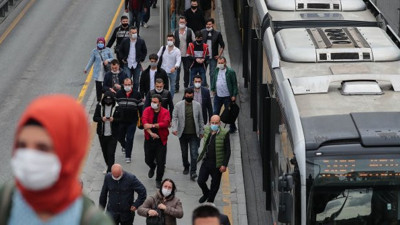 Flaş... Flaş.. İstanbul Valisi Ali Yerlikaya'dan kademeli mesai saatlerine ilişkin açıklama... İstanbul'da mesai saatleri değişiyor mu?