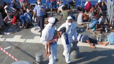 MSB açıkladı: Göçmenler TCG Bozcaada personelinin dikkati sayesinde kurtarıldı