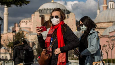 Açıklanan vaka sayılarını 10’la çarpın! 'Yanlış yapıyoruz' diyen Prof. Dr. Başer’den çarpıcı iddia