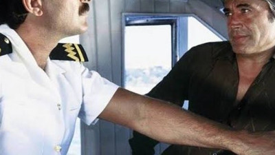 Cüneyt Arkın'dan anlamlı Tarık Akan paylaşımı. Kaptan Tarık Akan ve Cüneyt Arkın