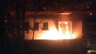 Kayseri'de madde bağımlılarının yaktığı ev, mahalleyi ayağa kaldırdı