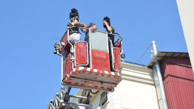 Kocası üstüne kapıyı kilitledi itfaiye kurtardı