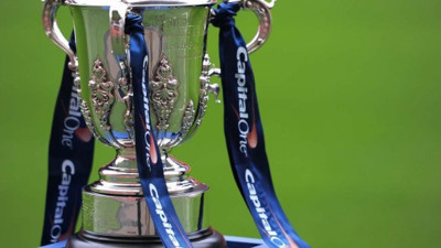 İngiltere'de futbol maçına korona virüs engeli