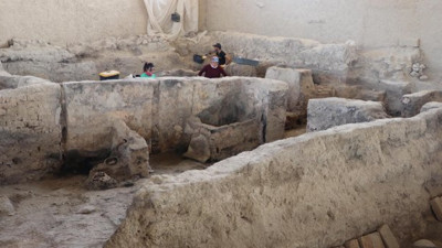 Denizli'de 4 bin yıllık tekstil atölyesi bulundu. Kazıdan çıkanlar hayret ettirdi