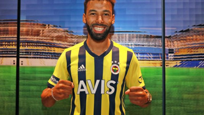 Transferde mutlu sona ulaşmışlardı... Fenerbahçe, Sangare ile resmi sözleşme imzaladı
