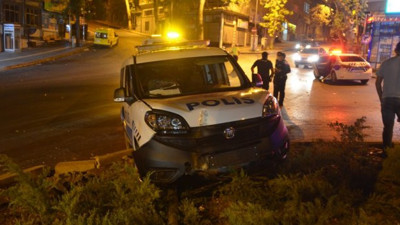 Kahramanmaraş'ta polis aracı kovalamaca esnasında kaza yaptı