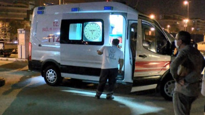 Kartal'da kırdığı şişe ile arkadaşını kesti